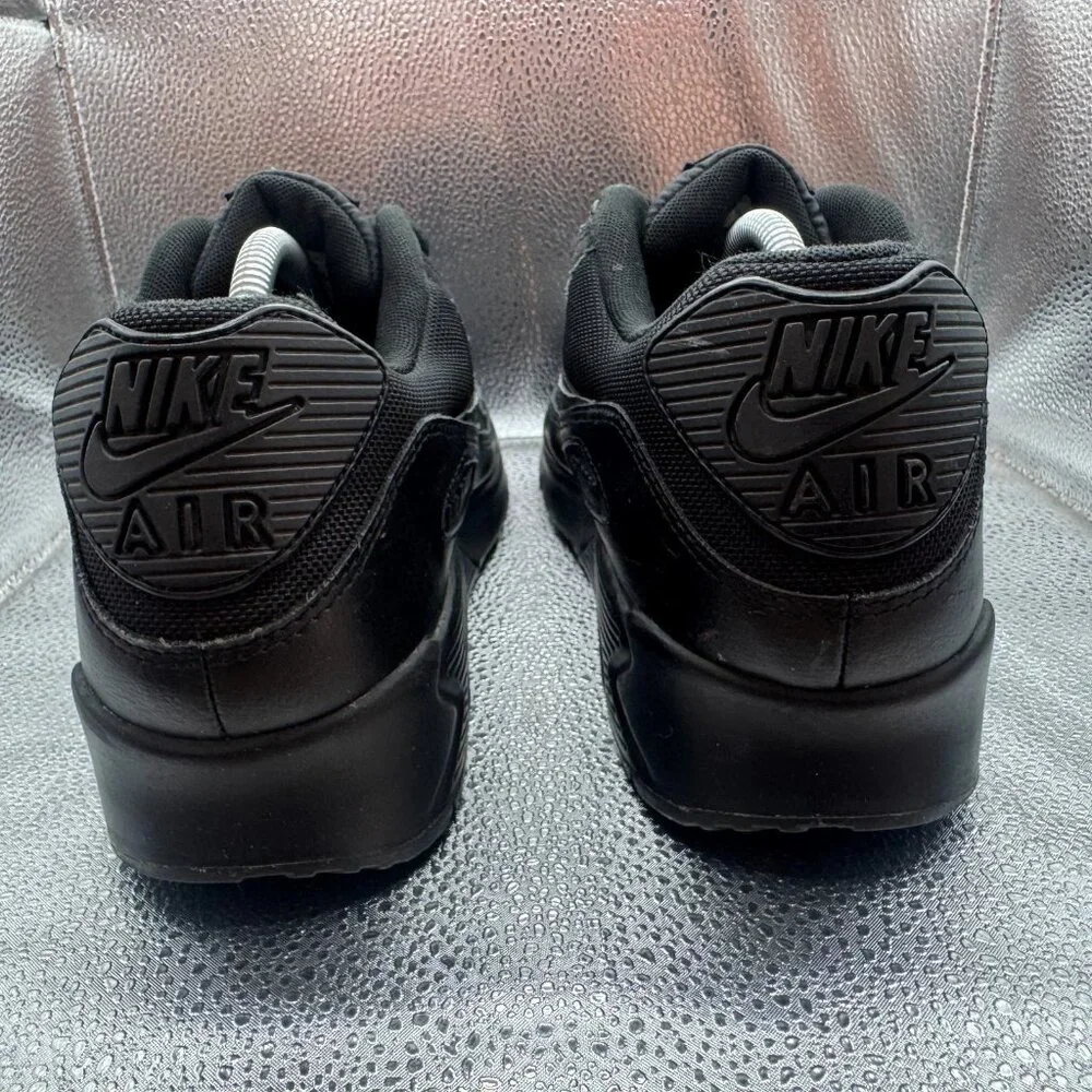 Size 10.5‎ Nike Air Max 90 Essential Mens Black Running Sneaker 537384-092
